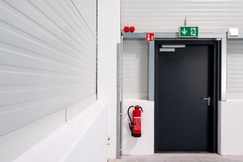 Sécurité incendie : mise en conformité d'un bâtiment industriel en Bretagne